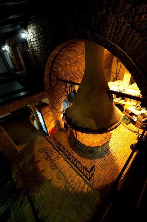 Hotel Restaurant Bujtina E Gjelit Tiranë Luaran gambar