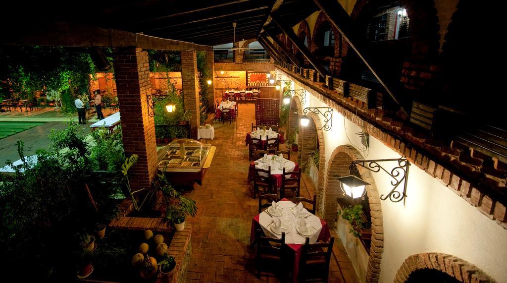 Hotel Restaurant Bujtina E Gjelit Tiranë Luaran gambar