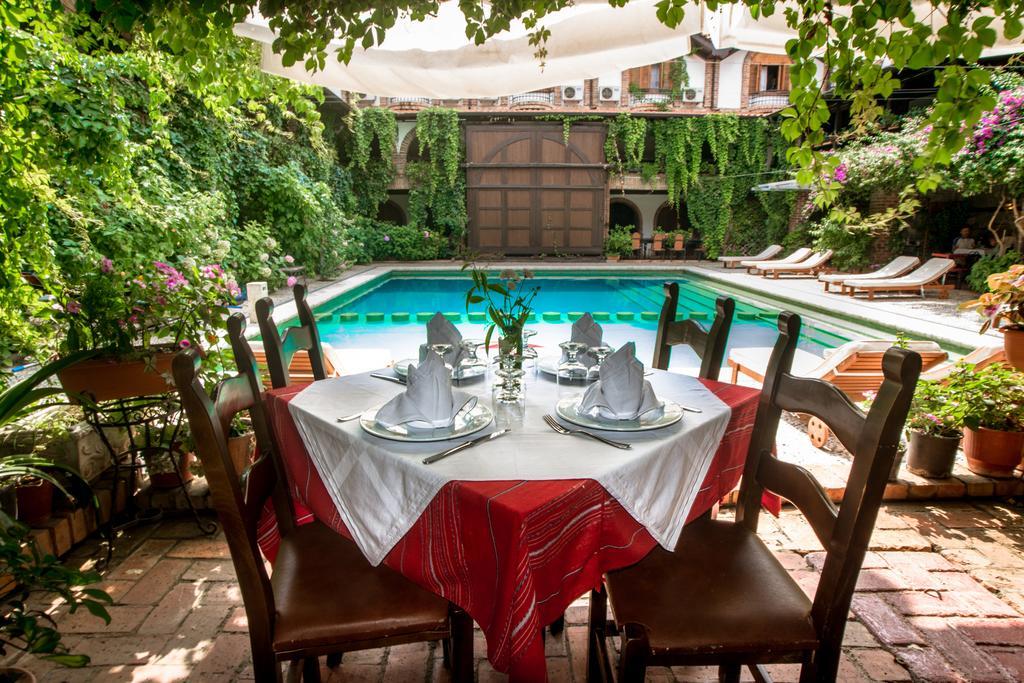 Hotel Restaurant Bujtina E Gjelit Tiranë Luaran gambar