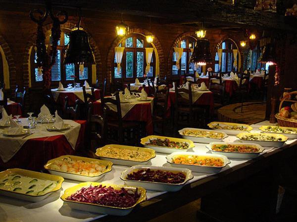 Hotel Restaurant Bujtina E Gjelit Tiranë Luaran gambar
